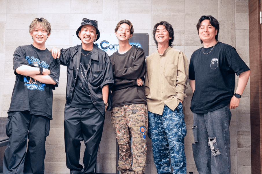 美容師たちの集合写真